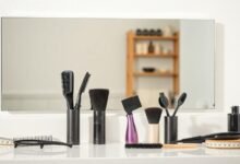 How AI-Assisted Hair Loss Tools Compare With In-Person Dermatology